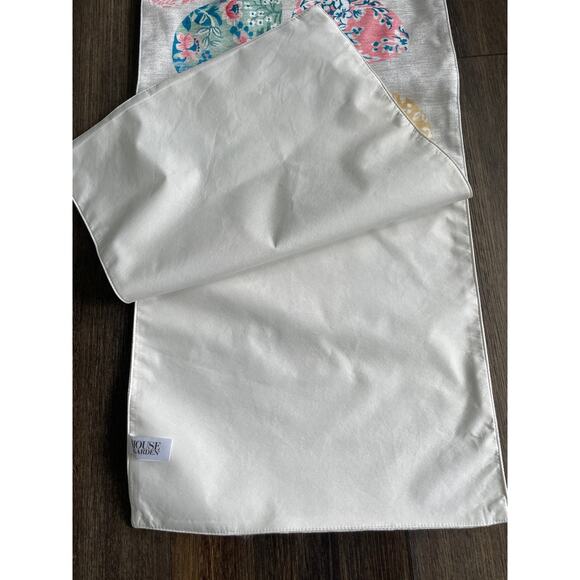 HOUSE AND GARDEN 14x72 Colorful Spring Easter Eggs Table Runner NWT - Picture 8 of 10